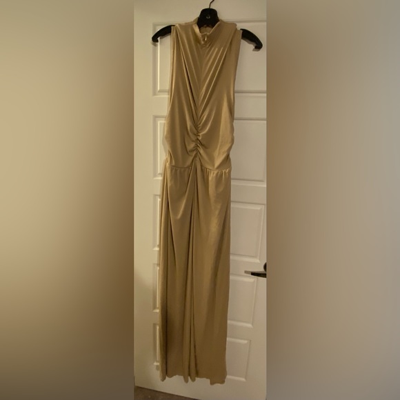 Round Neckline Solid Pleated Jumpsuit BNWT - Picture 3 of 11